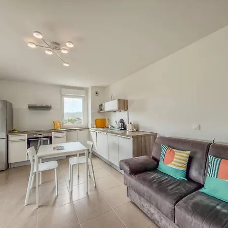 T2 Eden, Piscine , Ideale Pour Famille De 4 Personnes * Le Lavandou